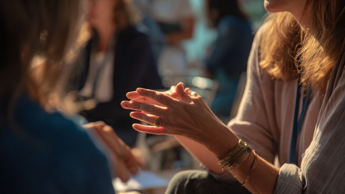 Comment se traduit la coopération entre ONG et réseaux associatifs en France et en Grèce ?